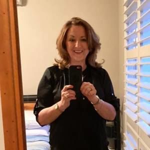 Meet your Posher, Julia